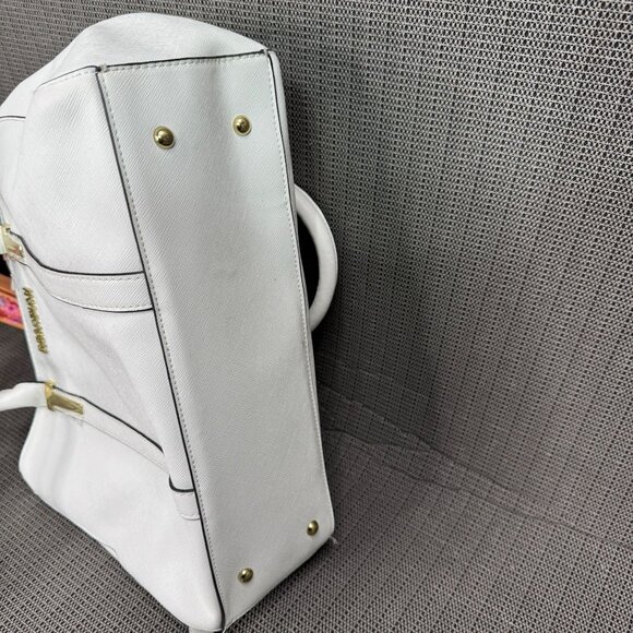 Kenneth Cole Reaction White Crossbody Handbag Womens Purse With Adjustable Strap - Picture 9 of 9